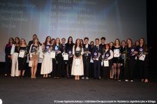 20250425-Zakonczenie_klas_maturalnych-143